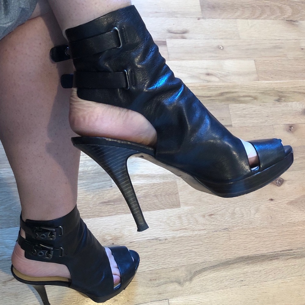 Coach heels - Picture 7 of 8
